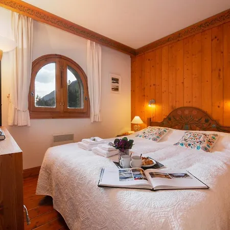 Apartment Le Cristal - Mont Blanc 20 *